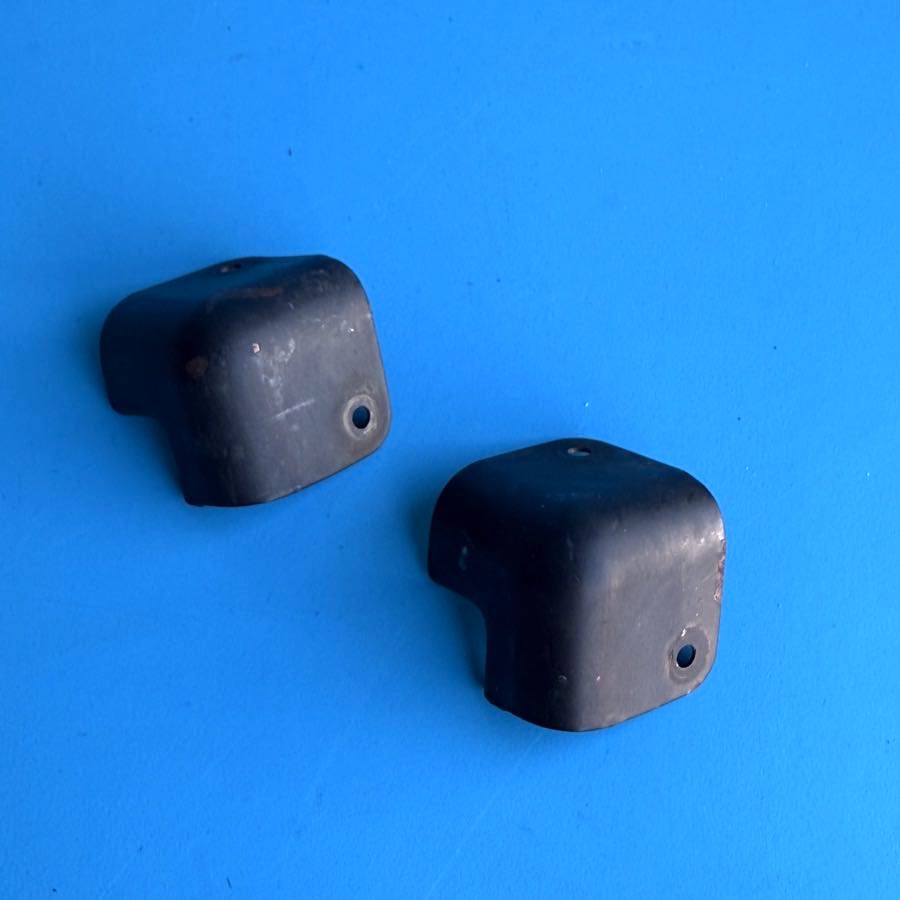 PEAVEY Bandit 112 Minx 110 Guitar Amplifier Part: Metal Cabinet Corner [2PCS]