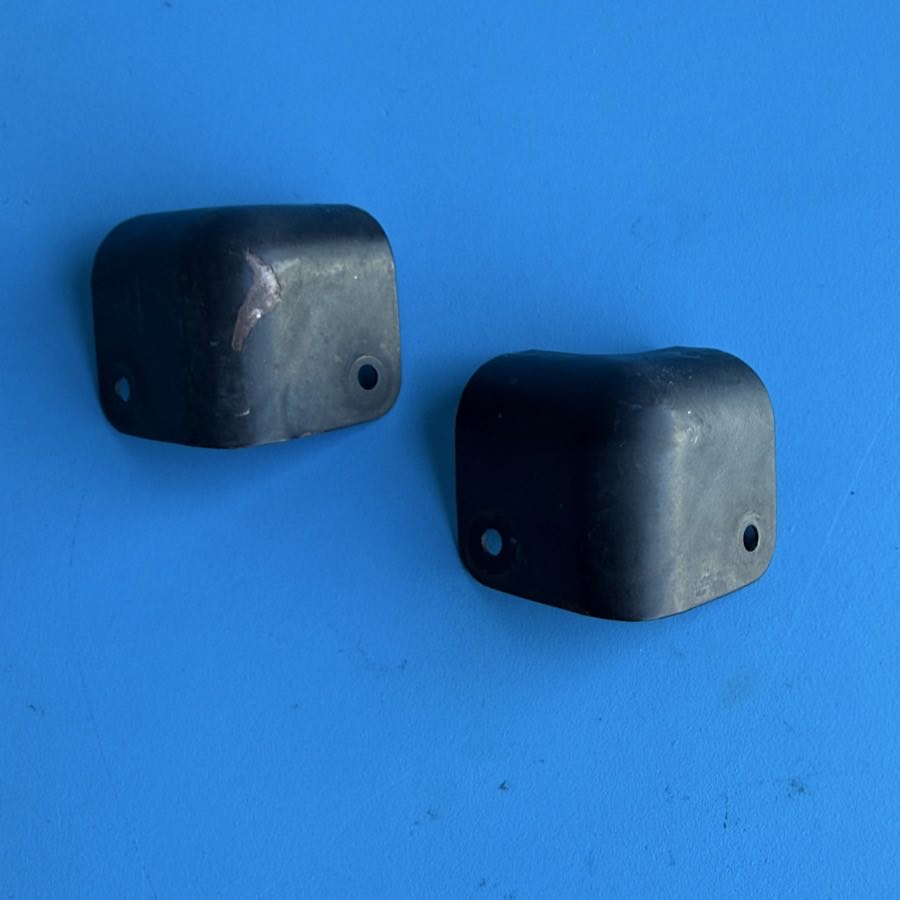 PEAVEY Bandit 112 Minx 110 Guitar Amplifier Part: Metal Cabinet Corner [2PCS]