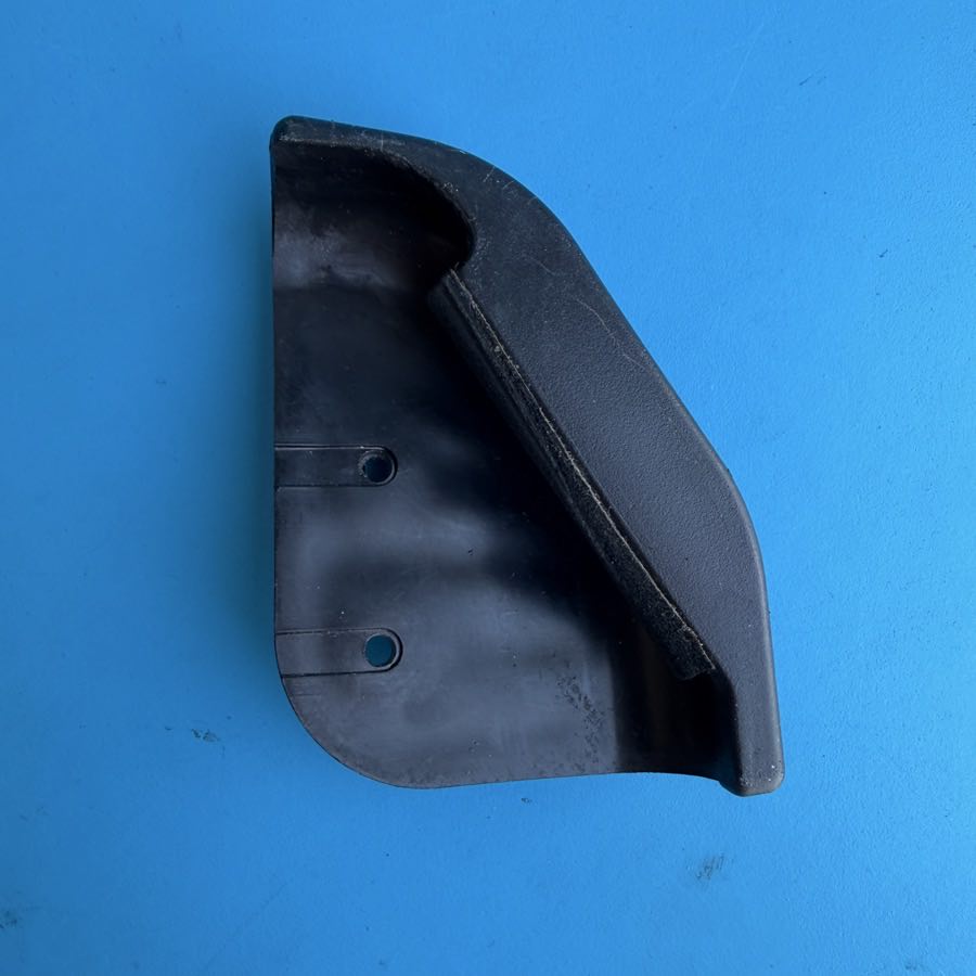 Line 6 Spider IV 15 30 120 Guitar Amplifier Part: Corner Protector Front RIGHT