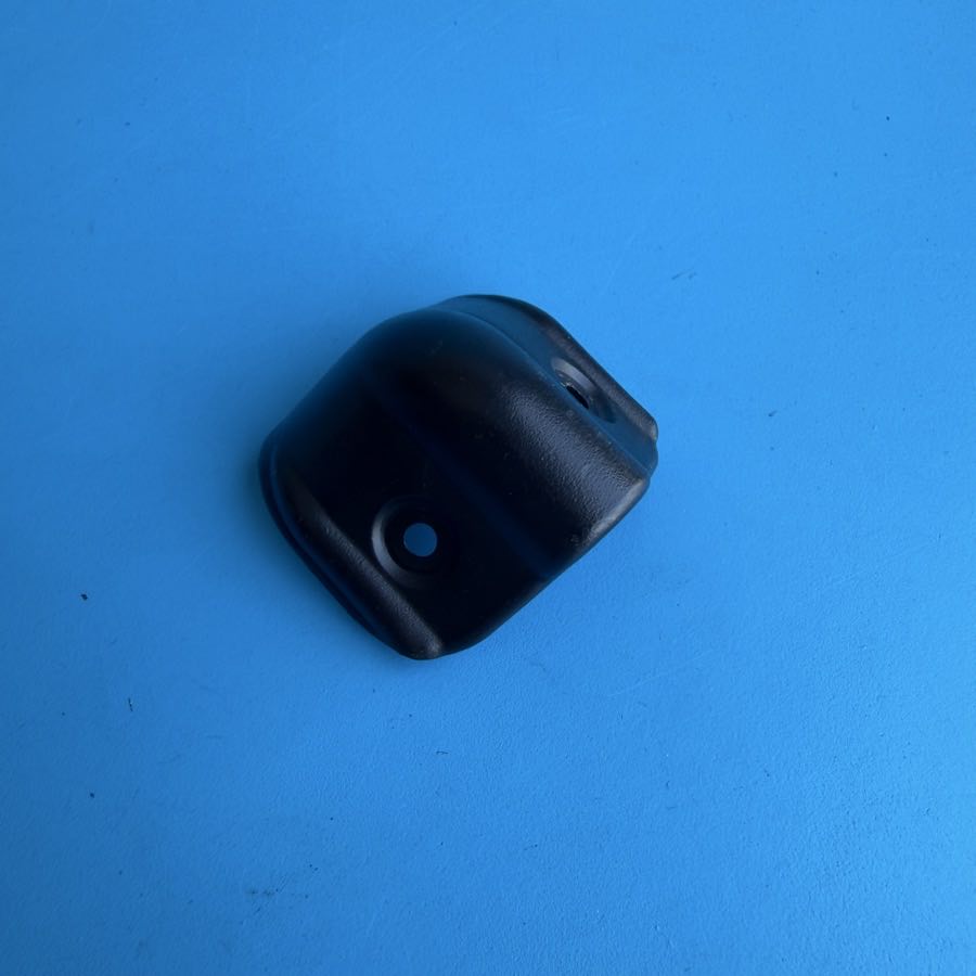 Line 6 Spider IV 15 30 120 Guitar Amplifier Part: Small Corner Protector [2PCS]