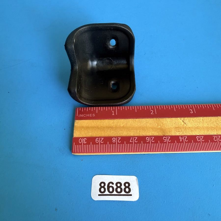 Line 6 Spider III 15 30 120 Guitar Amplifier Part: Small Corner Protector [2PCS]