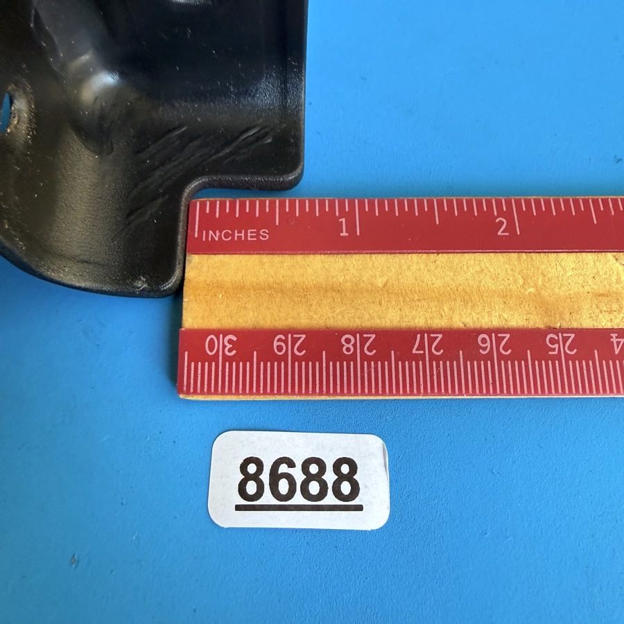 Line 6 Spider III 15 30 120 Guitar Amplifier Part: Small Corner Protector [2PCS]