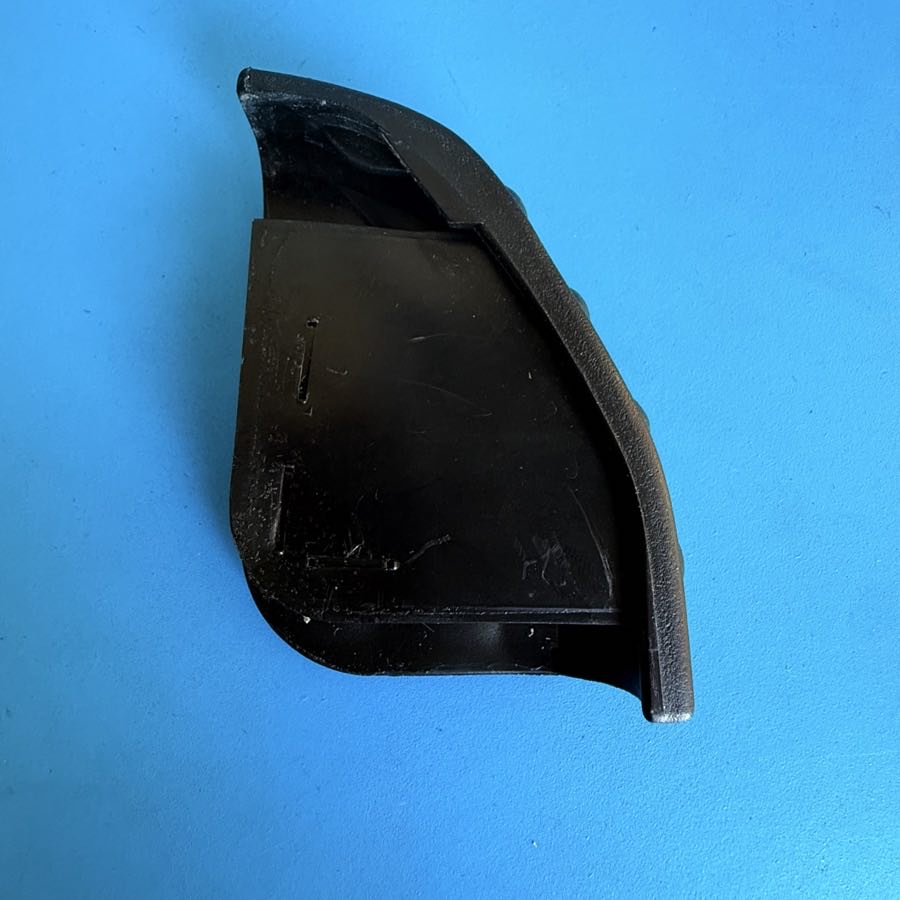 Line 6 Spider III 15 30 120 Guitar Amplifier Part: Corner Protector Front RIGHT